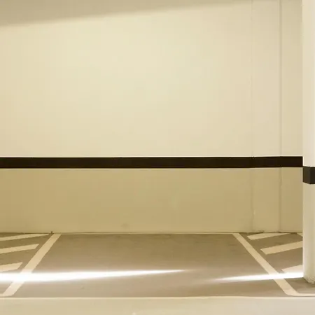 Lägenhet Downtown Parking House *